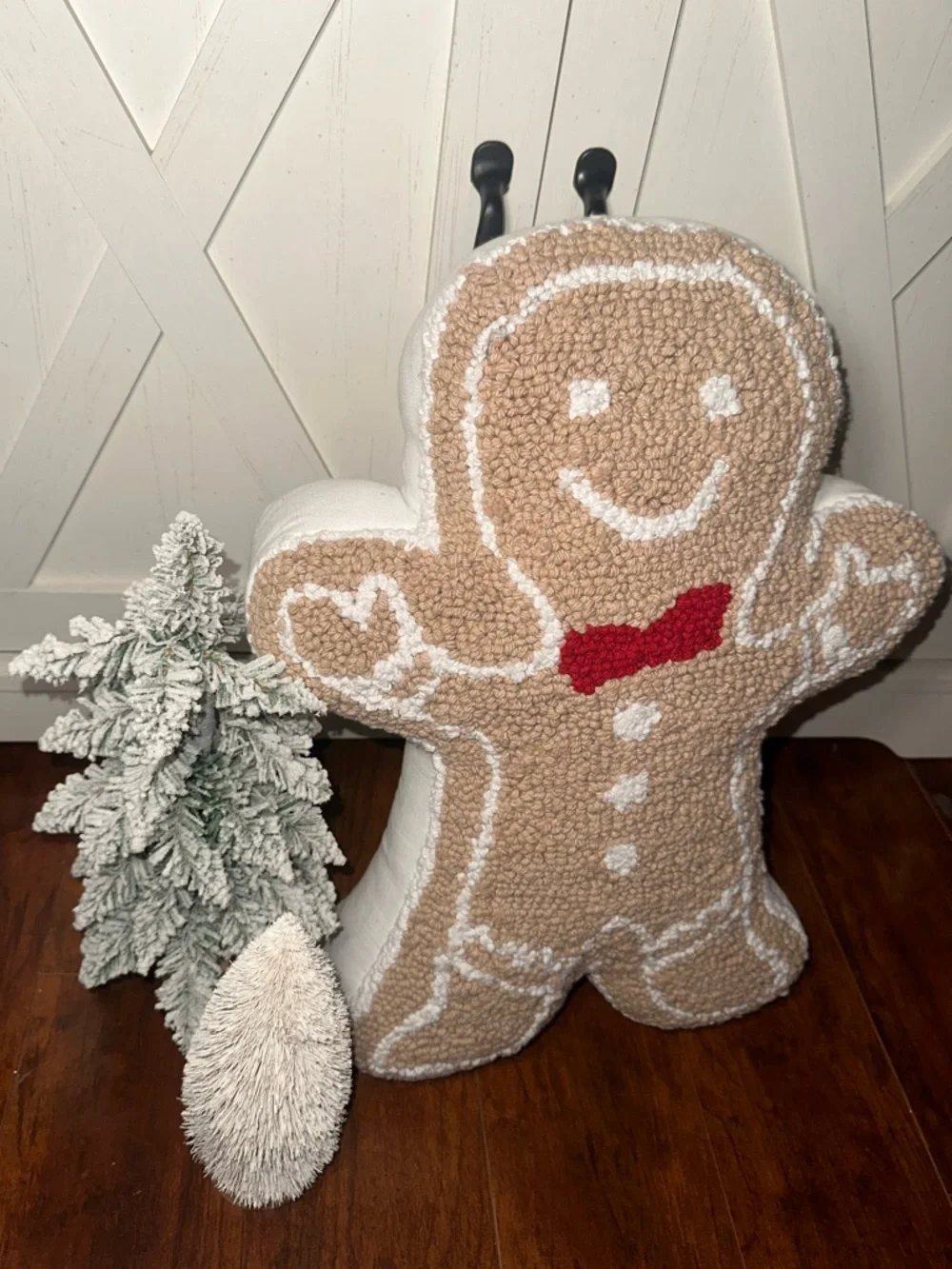 Gingerbread Man Plush Holiday Decorative Pillow